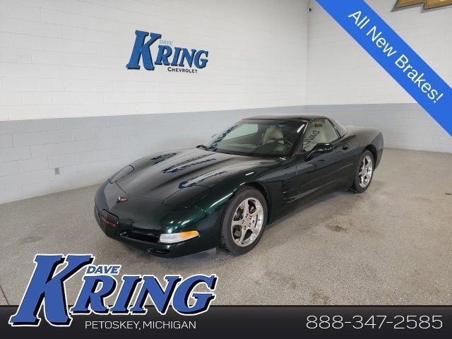 2001 Chevrolet Corvette 2dr Cpe in Dark Bowling Green Metallic — front three-quarter view